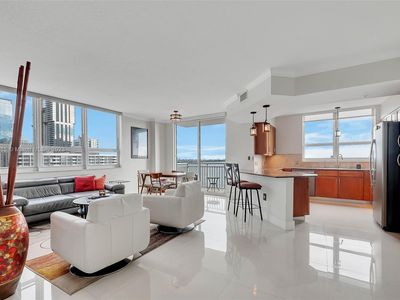 2000 N Bayshore Dr APT 1211, Miami, FL, 33137