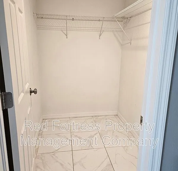 310 Gordon Ave S — Photo 8