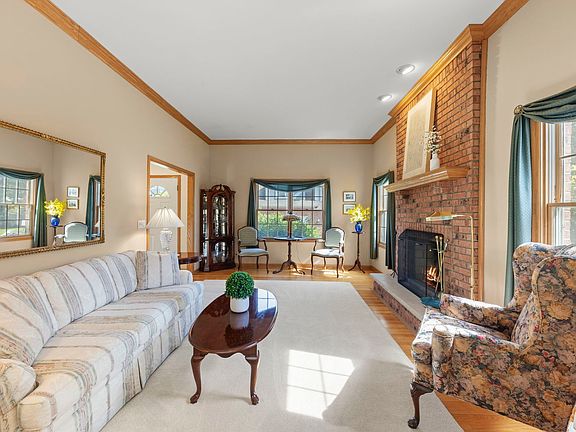 5th image of 21 Chancel Ln