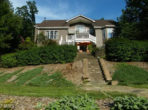 20 River Forest Ln, Harpers Ferry, WV 25425