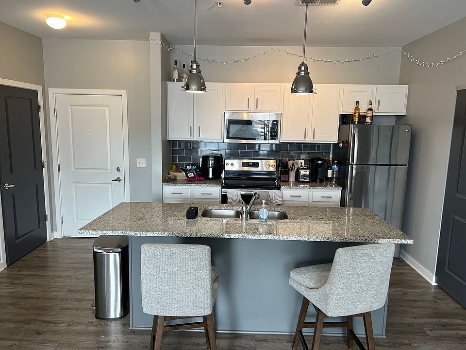 1st image of 955 Dorchester Way APT 933