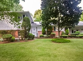 23 Sleepy Hollow Rd, Rye Brook, NY 10573