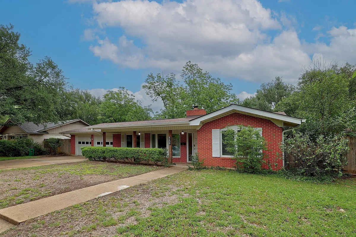 Building Photo - 8609 Melshire Dr