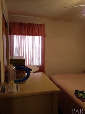 1st image of 610 Dye St