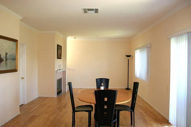 2235 Reina Cir — Photo 4