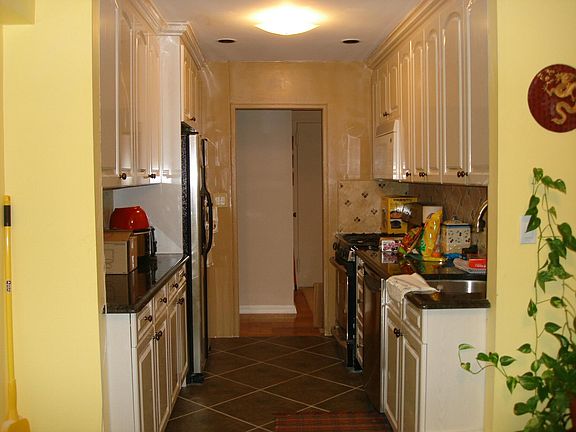 2nd image of 740 E Broadway APT 4E
