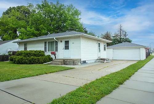 2616 Valley Park Dr Photo 1