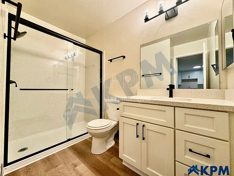 7355 Kelley Dr — Photo 14