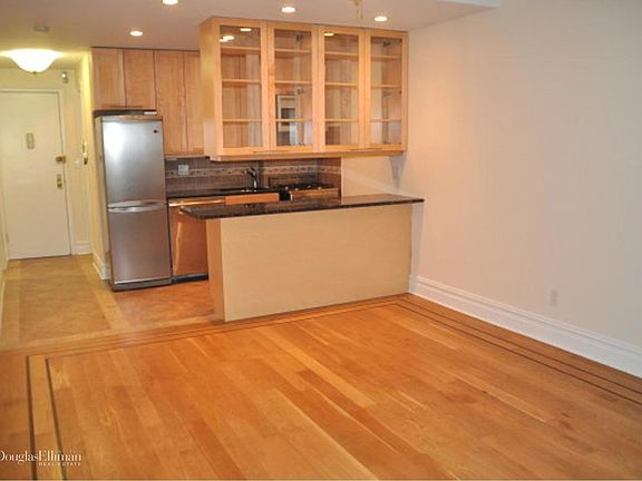 4th image of 2681 Broadway #7B