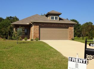 505 Ivy Leaf Ct, Calera, AL 35040