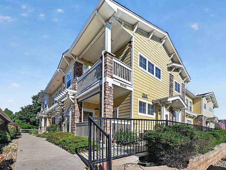 9441 Ashbury Cir #102 — Photo 30