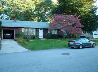 76 Saxony Dr, Warwick, RI 02886