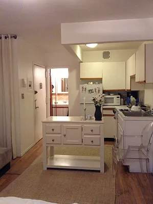 Rented by Compass | media 8