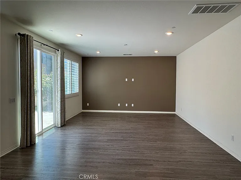 6955 Larochelle — Photo 12