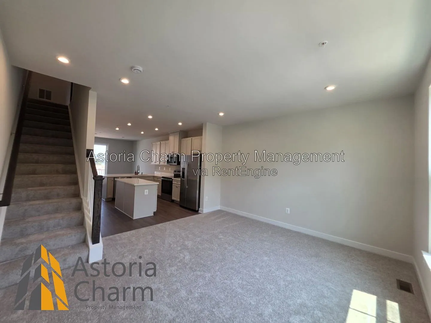 3 bed, 5.0 bath, 2080 sqft, $3,499 — Photo 3