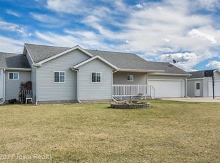 1300 163rd Pl, Knoxville, IA 50138