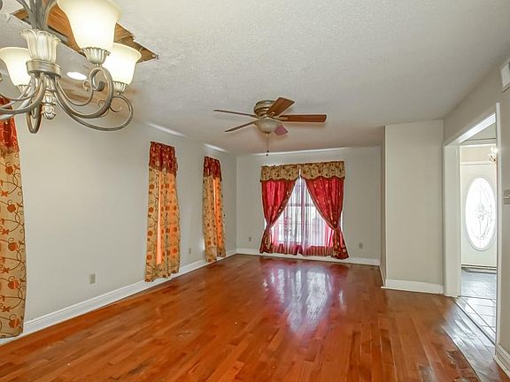 5th image of 7004 Prentiss Ave
