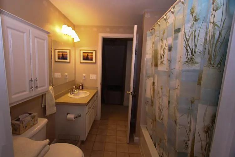 18 Great Hill Rd — Photo 16