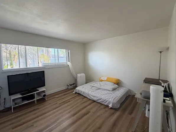 4143 Devon Cir, Cypress, CA 90630