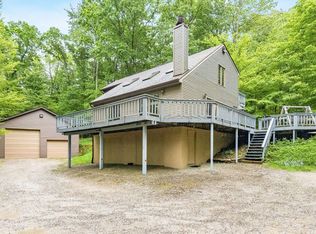 970 Taos Ln, Sugar Grove, OH 43155