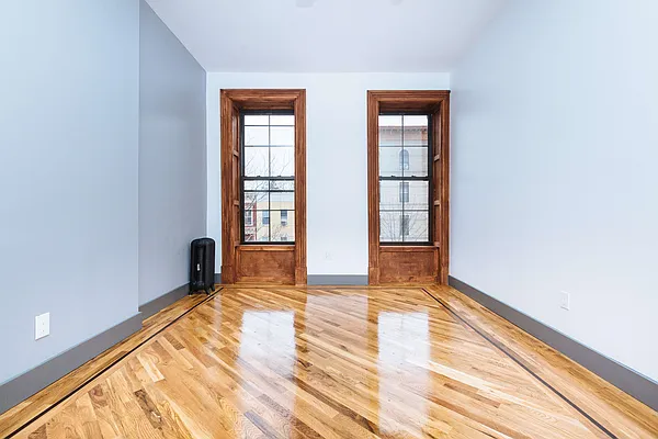 Rented by Nooklyn NYC LLC | media 12