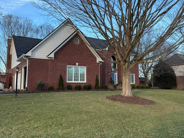 5776 Gyrfalcon Pl, Carmel, IN 46033