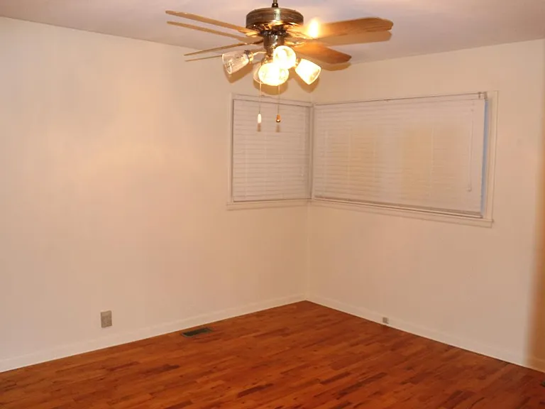 722 E Park Lane St — Photo 8
