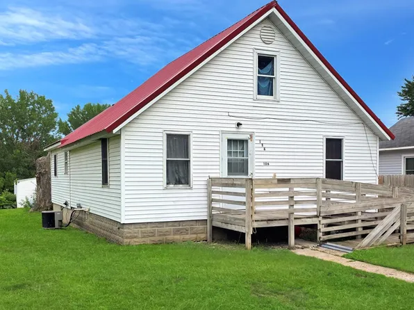 106 1st St N, Darfur, MN 56022