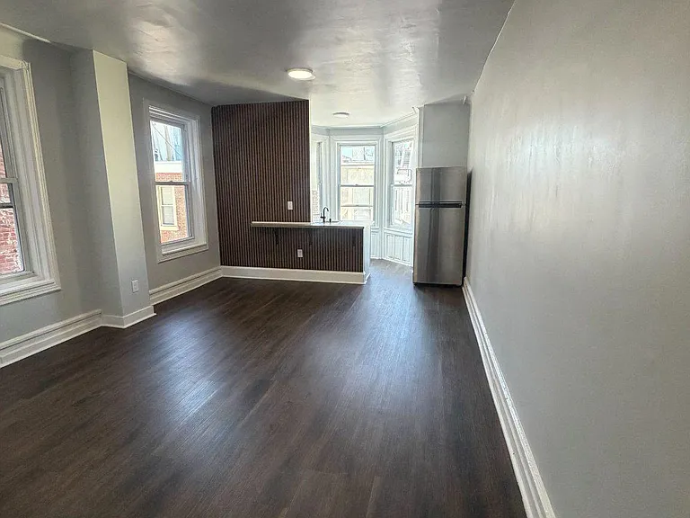 850 N 22nd St #3 — Photo 3