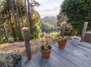 19850 Riverview Dr, Fort Bragg, CA 95437