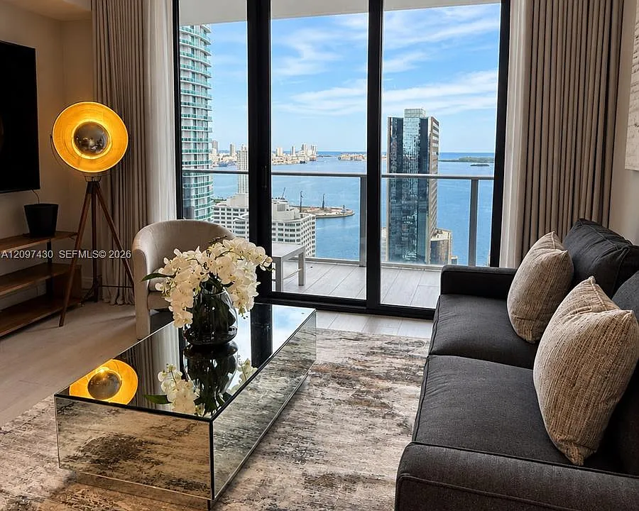 1010 Brickell Ave #3103