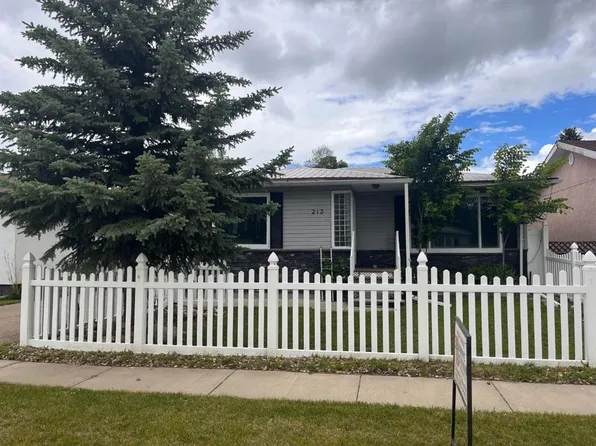 213 2nd Ave S, Milk River, AB T0K 1M0