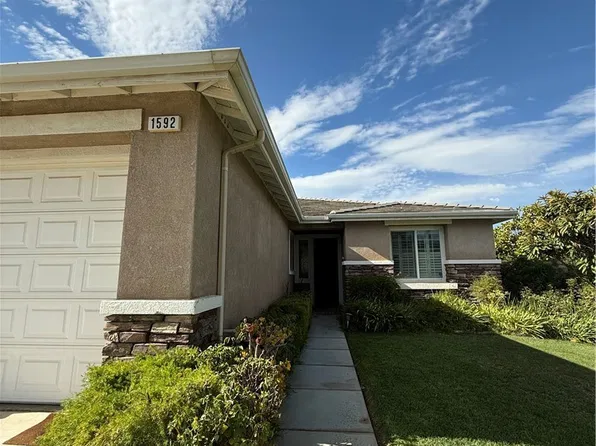 1592 Flora St, Beaumont, CA 92223