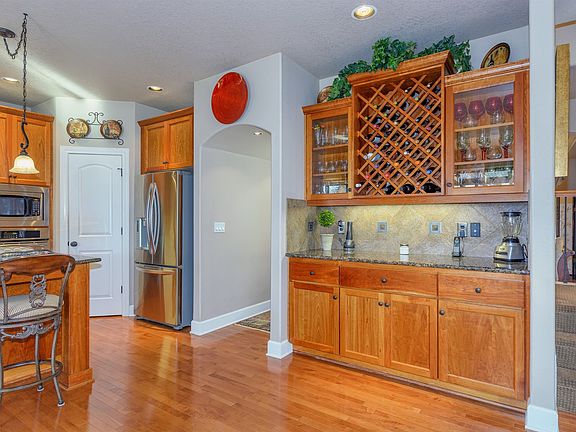 5th image of 3509 NE 128th St