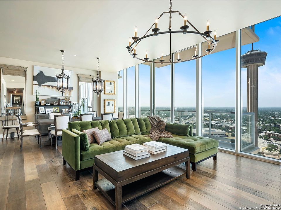 1st image of 610 E MARKET ST #3015