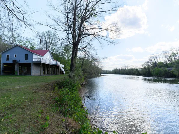397 Coffman Hill Rd, Ronceverte, WV 24970