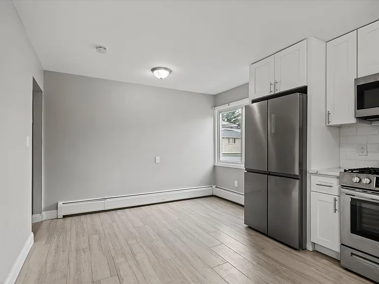 130 Gaston Ave #1 — Photo 17
