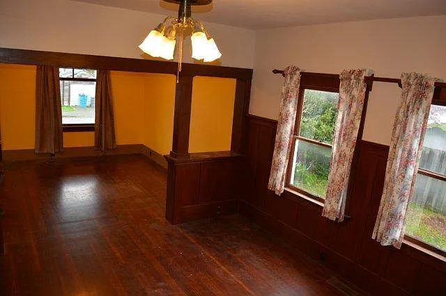 135 W Grant St — Photo 10