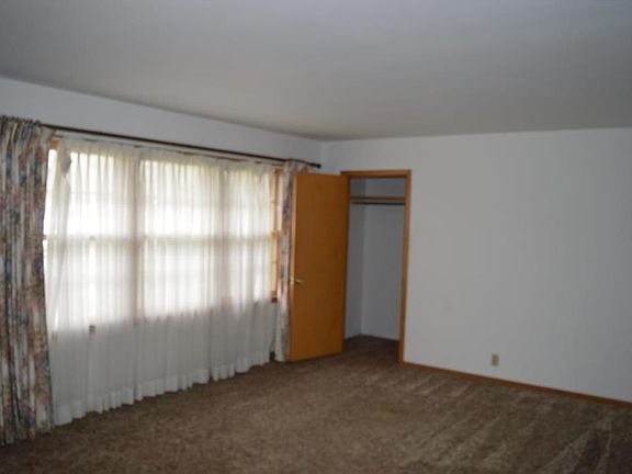 2nd image of 3422 Renick St