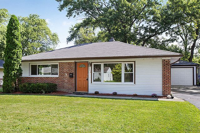 1st image of 324 Blackhawk Dr
