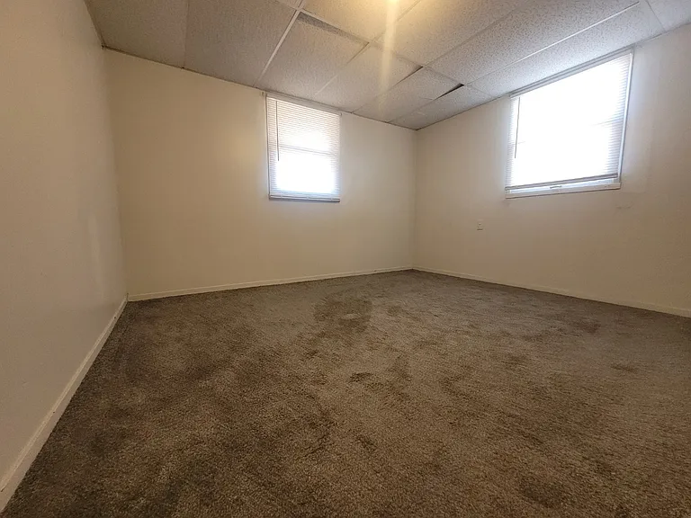 411 N Sheridan Ave — Photo 5