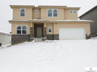 8517 S 169th St, Omaha, NE 68136