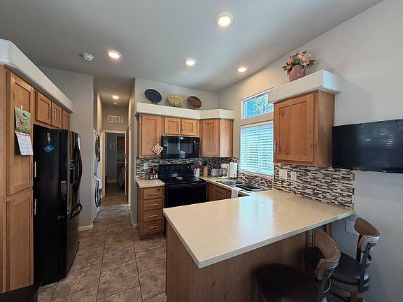 5th image of 3851 Vacation Village Dr #217