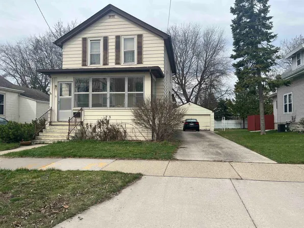 531 Evans St, Oshkosh, WI 54901