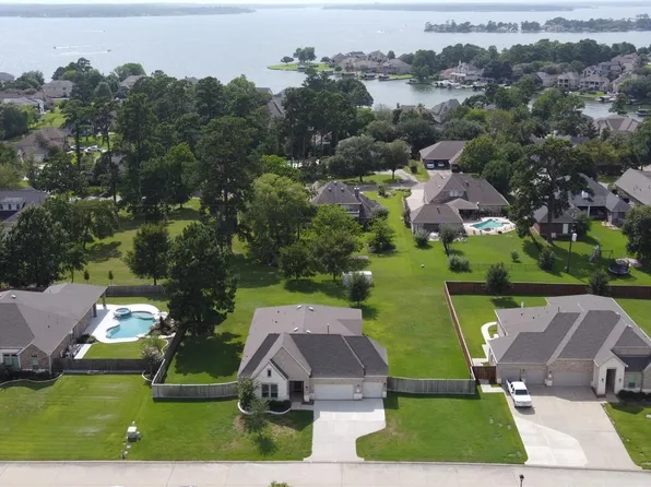 6038 Leeward Island Dr, Conroe, TX 77304