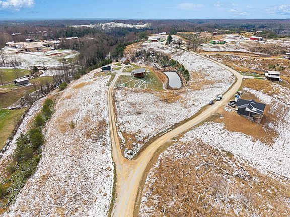 4th image of 107 Shawnee Run