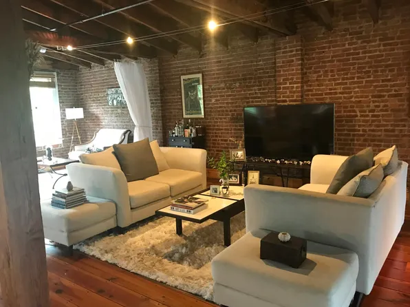 (undisclosed Address), Rhinebeck, NY 12572