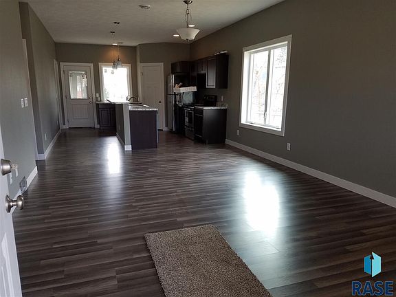 2nd image of 1609 W 37th St W
