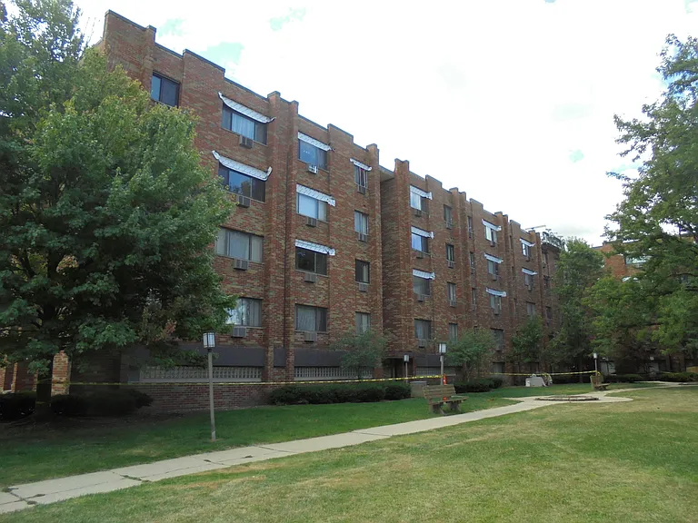 5310 N Chester Ave #301 — Photo 17