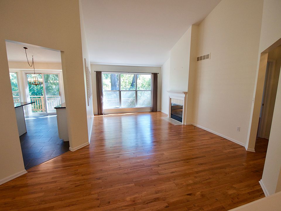 1st image of 1150 Calpernia #1